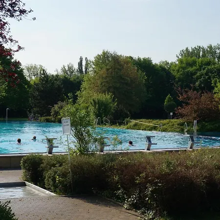 An Den Weingaerten Апартаменты *